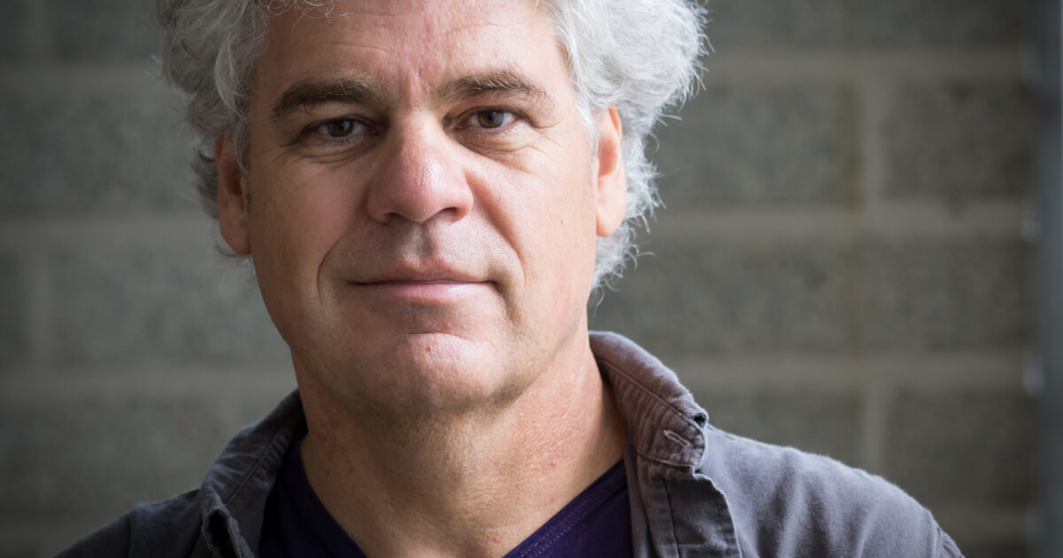 Ormonda yurgan ayolning porno fotosurati