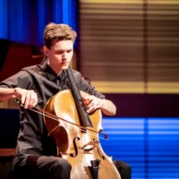 Reinier Wink wint aanmoedigingsprijs Cello Biënnale