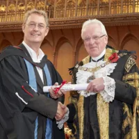 Henk van der Meulen ontvangt Britse onderscheiding